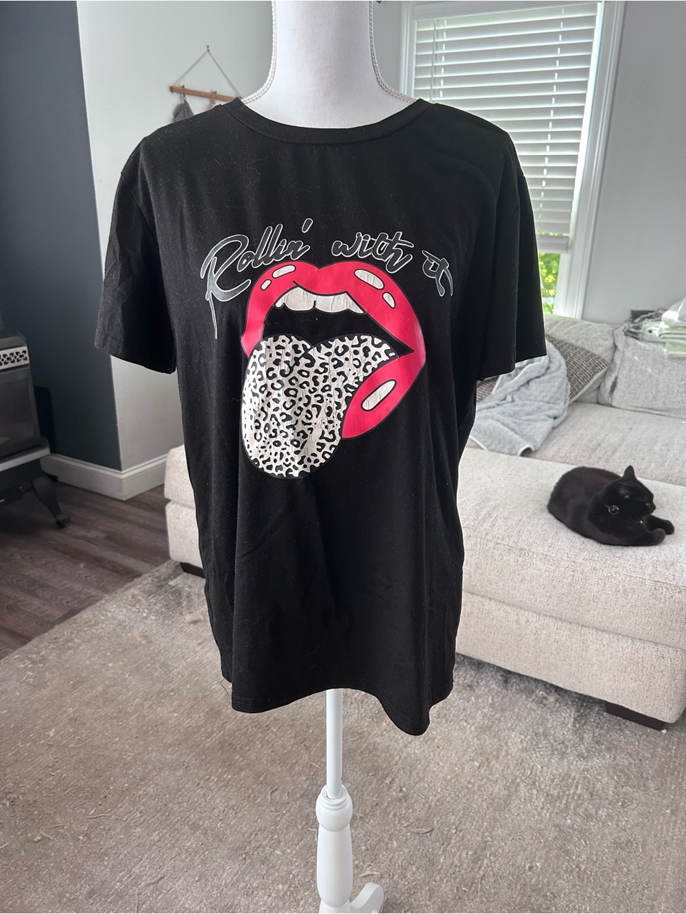 Graphic Lip Print Tee with Leopard Tongue